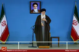 جمعی از معلمان  با رهبر انقلاب دیدار می‌کنند