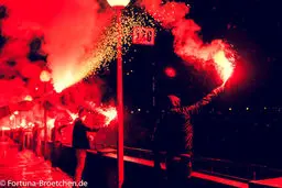 ویدئو:: جشن بی‌نظیر هواداران تیم دسته دومی آلمانی