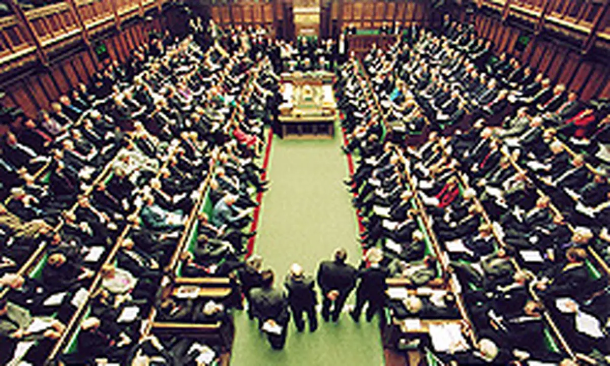 در صورت "معلق شدن" پارلمان انگلیس، حتما باید ائتلاف تشکیل شود؟