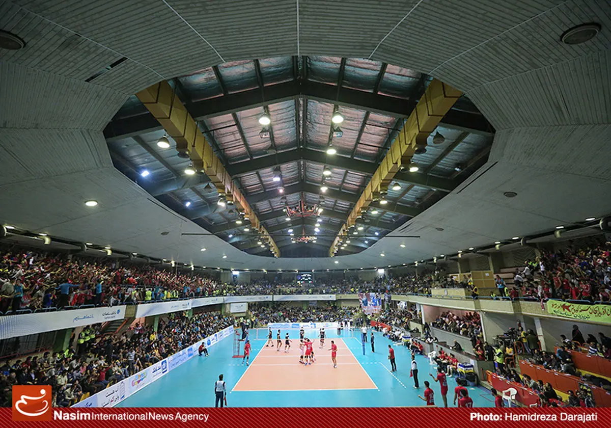 کف‌پوش سالن ۱۲ هزار نفری آزادی دزدیده شد