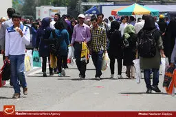 نفس‌های آخرِ نمایشگاه در عصرهای دم کرده اردیبهشتی