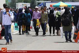 نفس‌های آخرِ نمایشگاه در عصرهای دم کرده اردیبهشتی