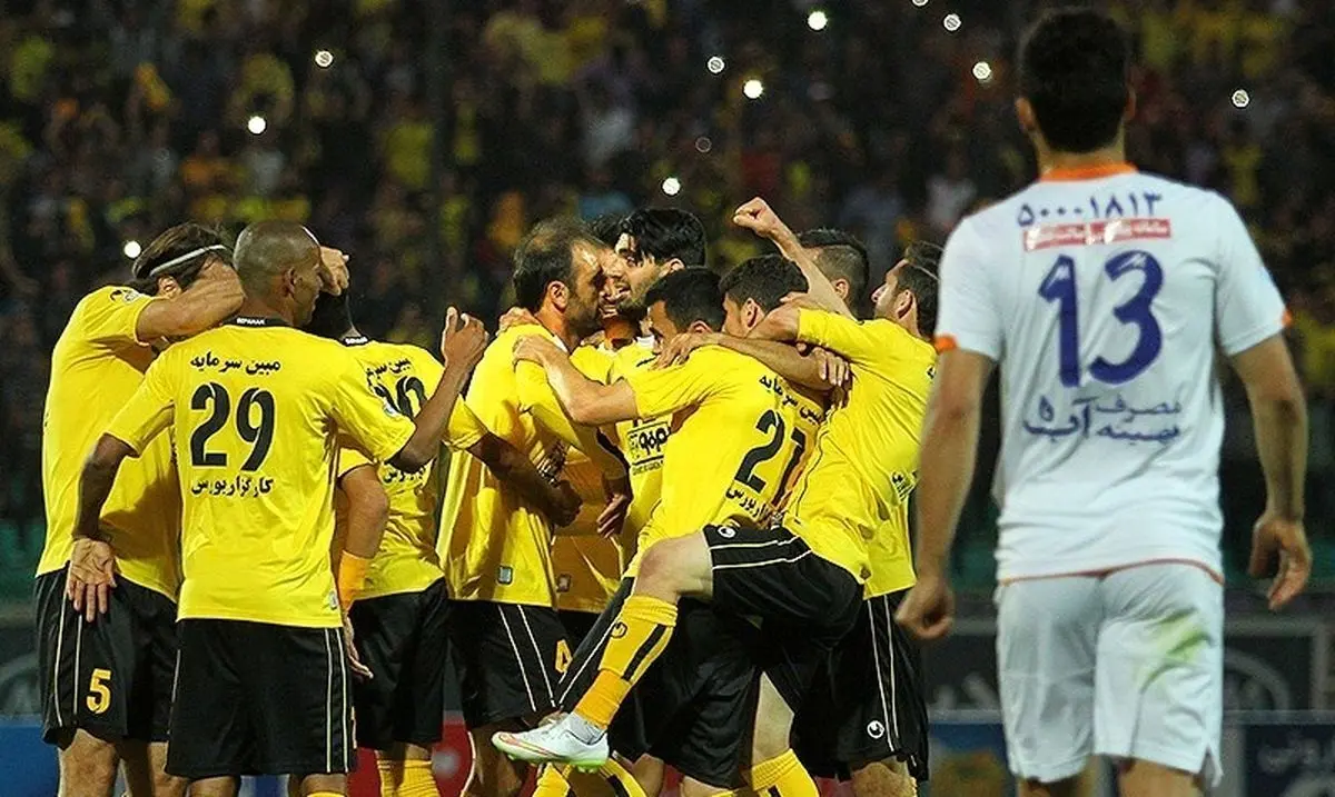 سپاهان برای پنجمین بار جام قهرمانی را بالای سر برد