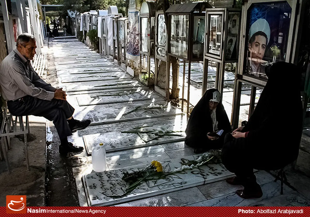 عضو  شورای شهر تهران از اعتراض خانواده‌های شهدا به ساماندهی قبور شهدا خبر داد