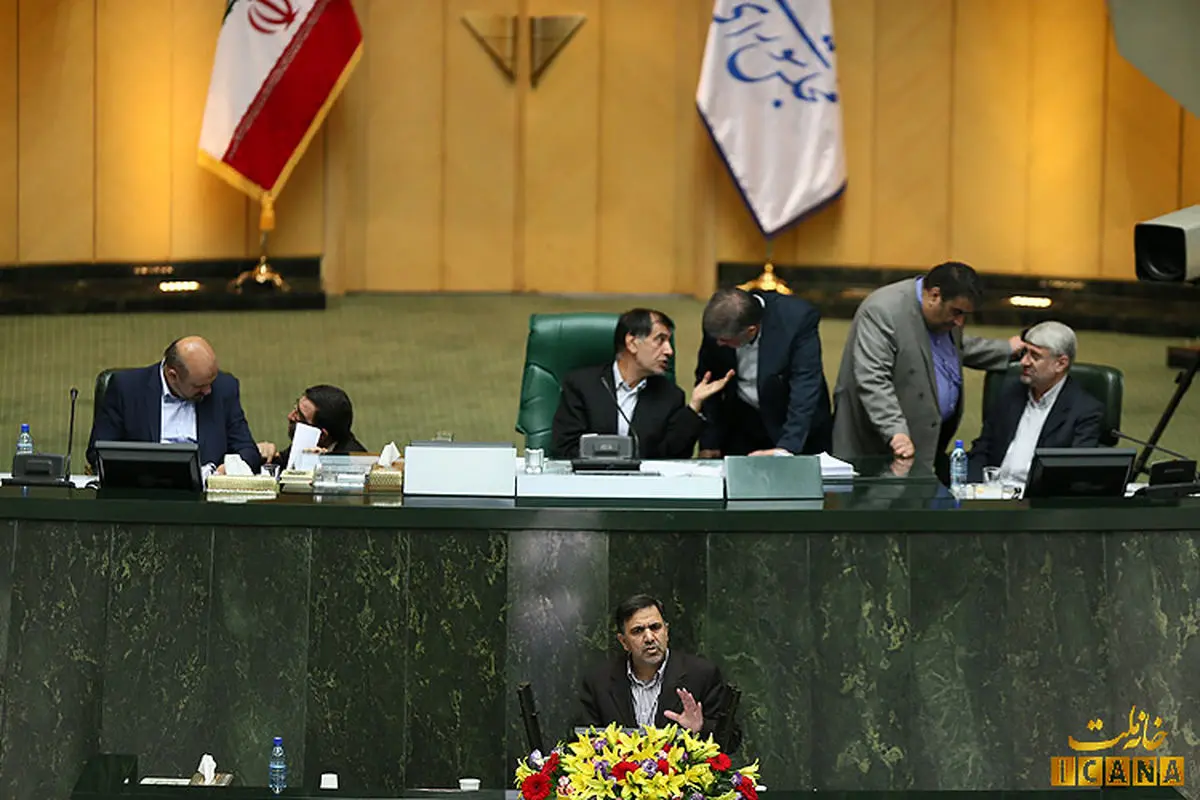 وزیر راه: سفره مسکن مهر را به تدریج جمع می‌کنیم