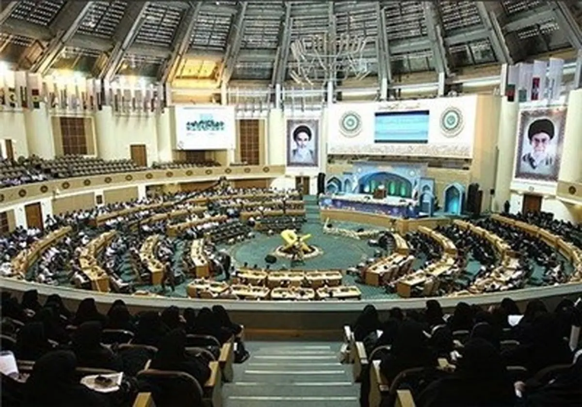 آغاز چهارمین روز مسابقات بین‌المللی قرآن با رقابت سه حافظ و ۱۱ قاری