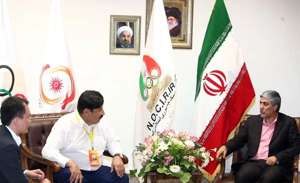 کیومرث هاشمی: باید از ظرفیت‌های ورزشی یکدیگر استفاده بهتری ببریم