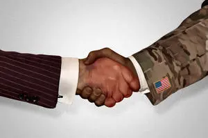 گرافیک:: مذاکره زیر شبح تهدید