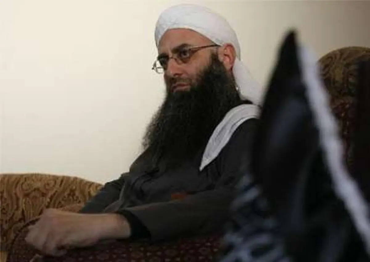 شیخ تکفیری فراری خواستار حمله داعش و جبهه النصره به لبنان شد