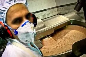 معاون سازمان دامپزشکی:  خمیر مرغ در تولید فرآورده‌های گوشتی زیر‌پله‌ای استفاده می‌شود