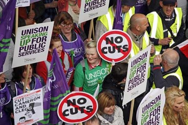 کارگران بریتانیایی اعتصاب می‌کنند