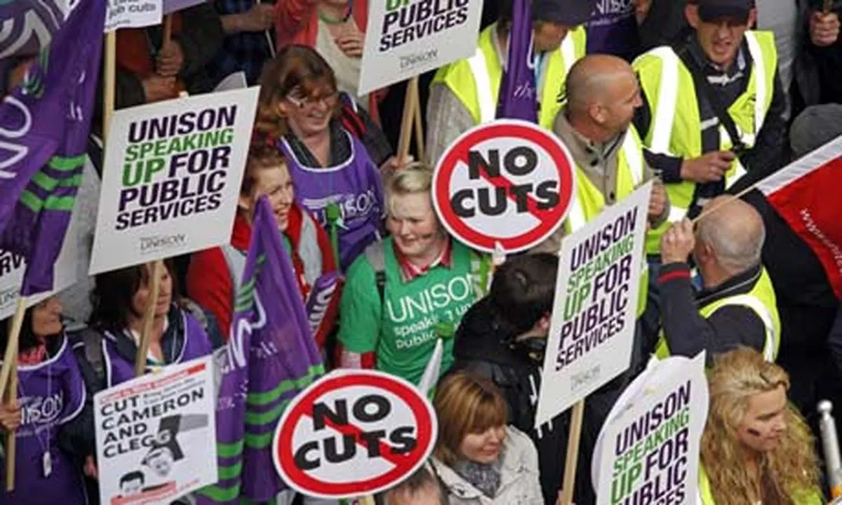 کارگران بریتانیایی اعتصاب می‌کنند