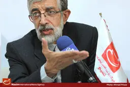 حدادعادل: این توافق هسته‌ای اگر امضا نشود آسمان به زمین نمی‌آید