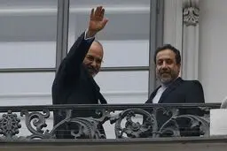 ظریف و عراقچی فردا در جلسه غیر علنی مجلس حاضر می‌شوند