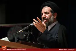 ابوترابی: افزایش قیمت بنزین در چارچوب قانون است