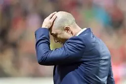 باشگاه شالکه خبر قطع همکاری با سرمربی خود را تایید کرد