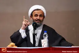 پناهیان: برای گرفتن جلوی بی‌بندوباری لازم نیست از ارزش‌ها مایه بگذاریم