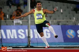 احسان حدادی راهی آمریکا شد