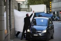 شش مقام فیفا را به اتهام فساد مالی بازداشت شدند