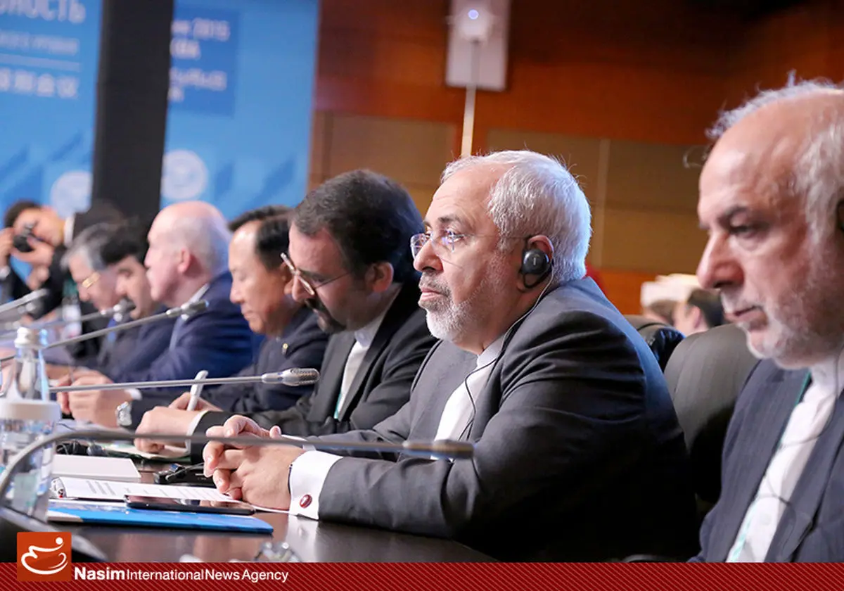 ظریف: مبارزه با افراط گرایی باید مورد بازنگری قرار گیرد