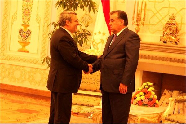 رحمانی فضلی با رئیس جمهور تاجیکستان دیدار کرد