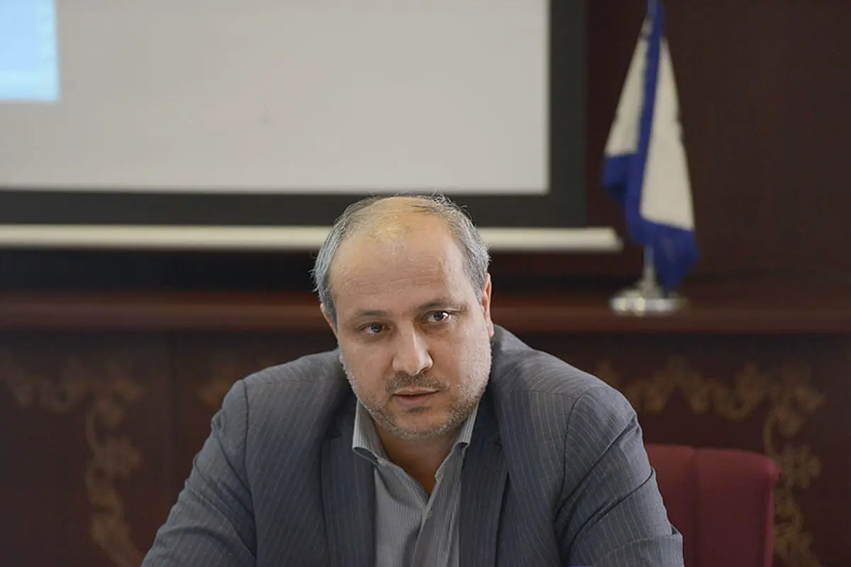 مناف هاشمی: تاکید وزیر ورزش و جوانان بر پرهیز از سیاسی‌کاری است