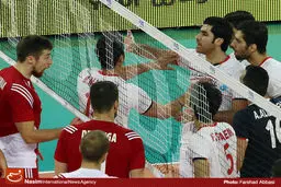تیم وزنه‌برداری جوانان، دیدار تیم ملی والیبال را تماشا کرد + عکس