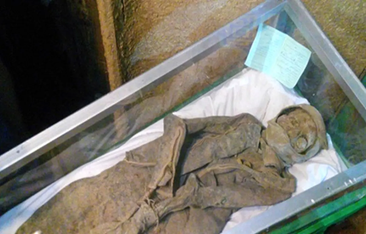 عکس‌های خبرنگار «نسیم» از شهیدی که با دستان بسته زنده به گور شد