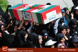 تشییع پیکر شهدای غواص و  خط‌شکن