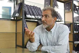 راغفر:  نباید سیاست‌های اقتصادی کشور متکی به تفاهم ۱+۵ شکل بگیرد
