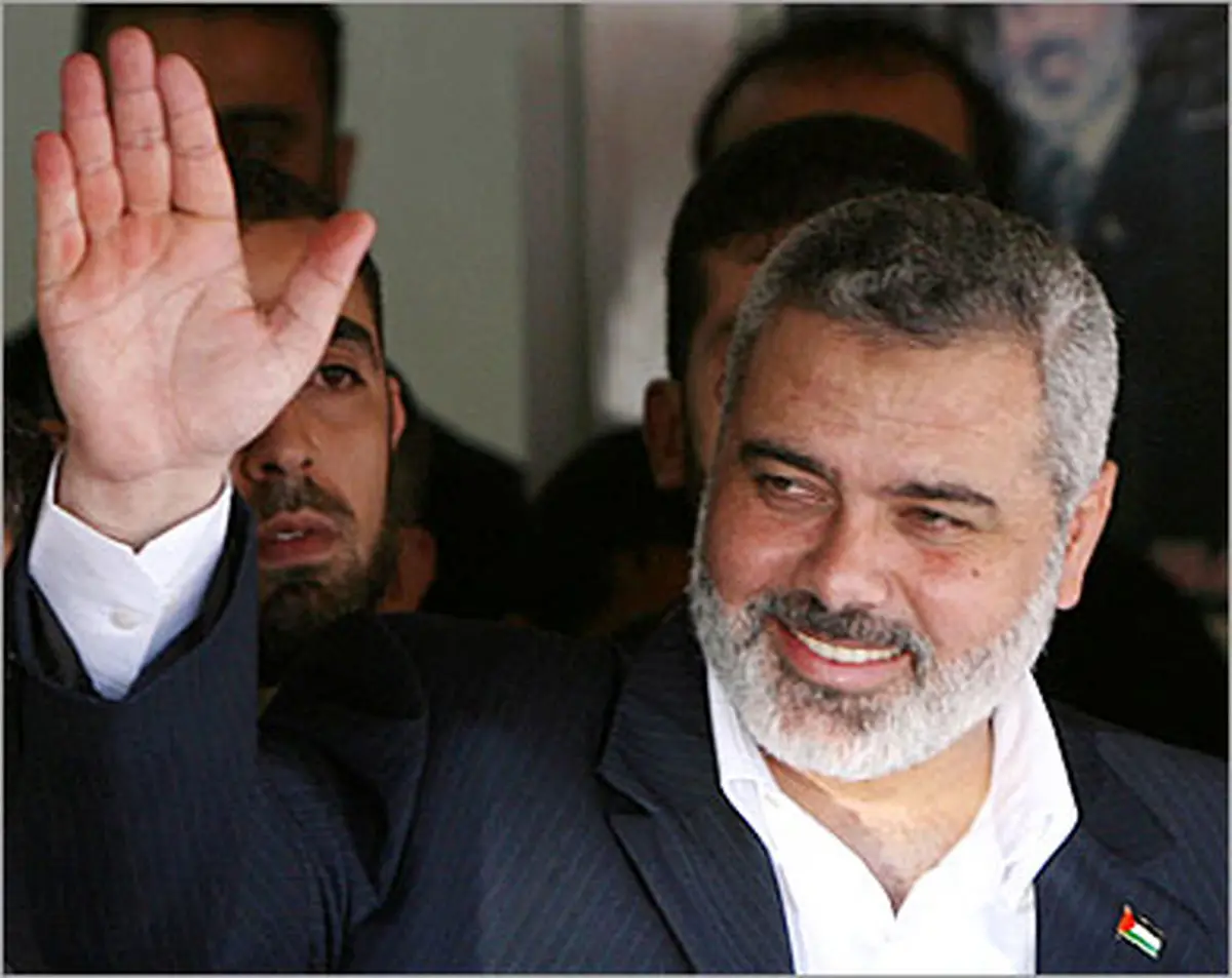 "اسماعیل هنیه": مصر باید گذرگاه رفح را برای همیشه باز کند