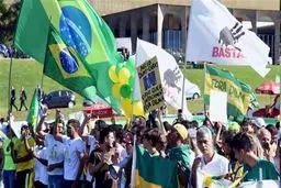 مردم برزیل علیه رئیس‌جمهور کشورشان تظاهرات کردند