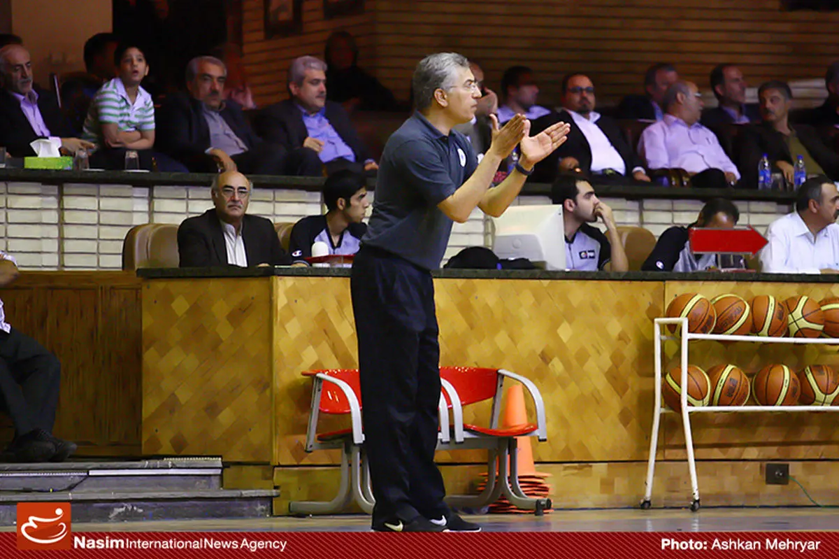 شاهین‌طبع: می‌توانستیم ببریم اما اجازه ندادند