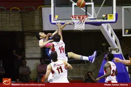 گزارش تصویری:: چهارمین دیدار تیم‌های بسکتبال مهرام و دانشگاه آزاد