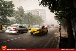 باد شدیدی با سرعت ۵۵ کیلومتر بر ساعت تهران را فرا می‌گیرد