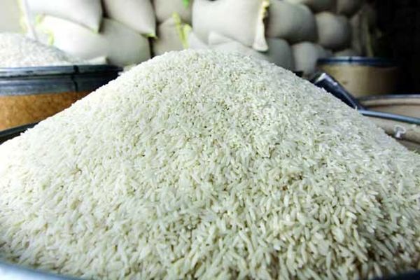 نایب رئیس اتحادیه بنکداران: تاریخ مصرف برنج‌های وارداتی روبه اتمام است