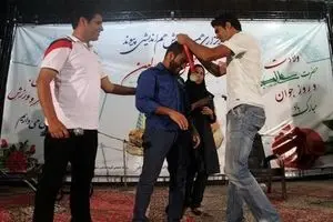 ابارقی مدال طلای خود را به معلولان اهدا کرد