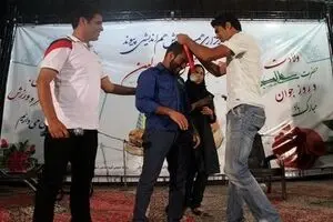 ابارقی مدال طلای خود را به معلولان اهدا کرد