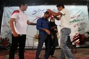 ابارقی مدال طلای خود را به معلولان اهدا کرد