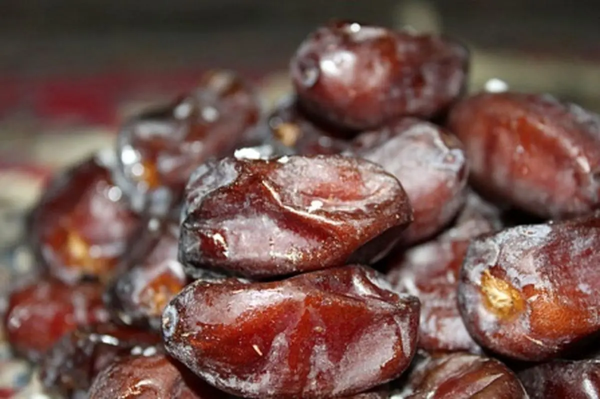 "در ماه رمضان به ازای هر نفر  ۲.۵ کیلوگرم خرما وجود دارد"