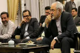 در جلسه مخفی ظریف با مدیران رسانه‌ها چه گذشت؟