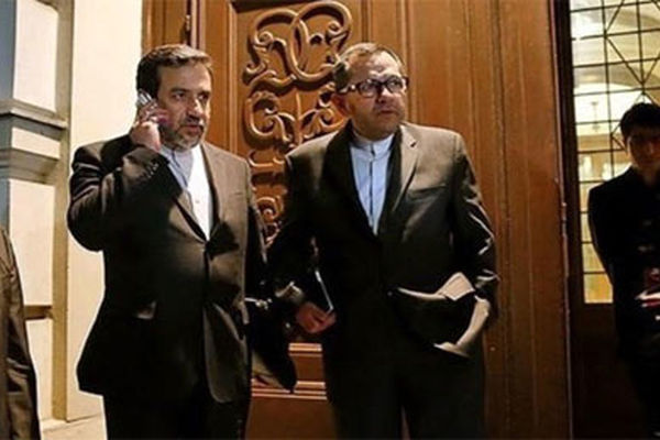 عراقچی و تخت‌روانچی وین را به مقصد تهران ترک کردند
