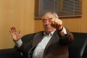 واکنش عسگراولادی به اظهارات روحانی: واردات موادغذایی در دولت یازدهم بیشتر هم شده