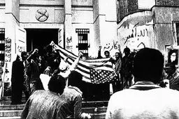 پرداخت غرامت به کارکنان سابق لانه جاسوسی از محل جرایم نقض تحریم‌‌های ایران 