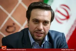 مجید یراق‌بافان: اگر دستانمان بسته شود، بال‌هایمان قدرت پرواز بیشترى پیدا می‌گیرد