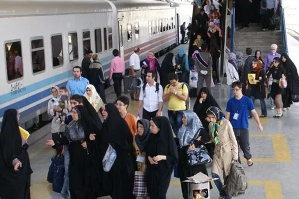 معاون مسافری شرکت راه آهن: قیمت بلیت قطار تا پایان طرح تابستانی افزایشی ندارد