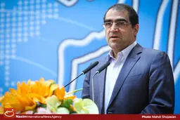 وزیر بهداشت: بیمه‌ها پزشکان متخلف را معرفی کنند