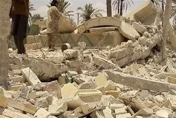 داعش دو مقبره باستانی مسلمانان در پالمیرا(تدمر) سوریه را تخریب کرد