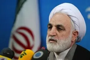 اژه‌ی: دستگاه قضا در برخورد با دانه‌درشت‌ها با فشارهای سنگینی مواجه است
