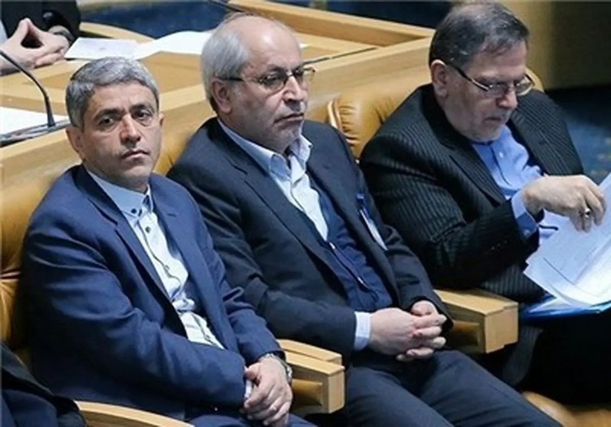 مشاور روحانی دلیل ناهماهنگی تیم اقتصادی دولت را بررسی کرد